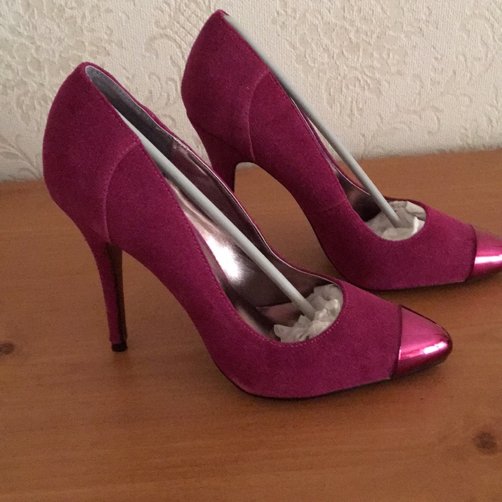Steve Madden genuine suede hills - Picture 1 of 6